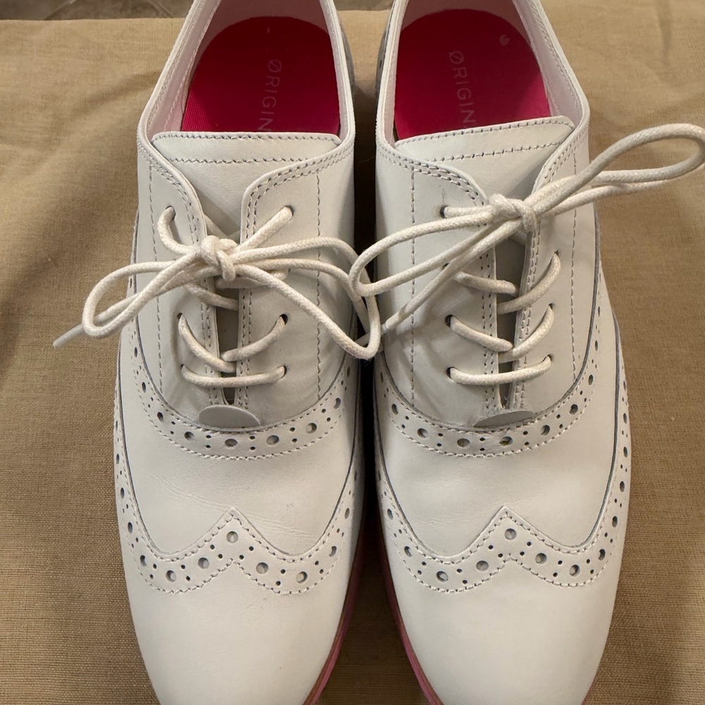 Cole Haan Original Grand high end White and Pink Athletic Shoes!
